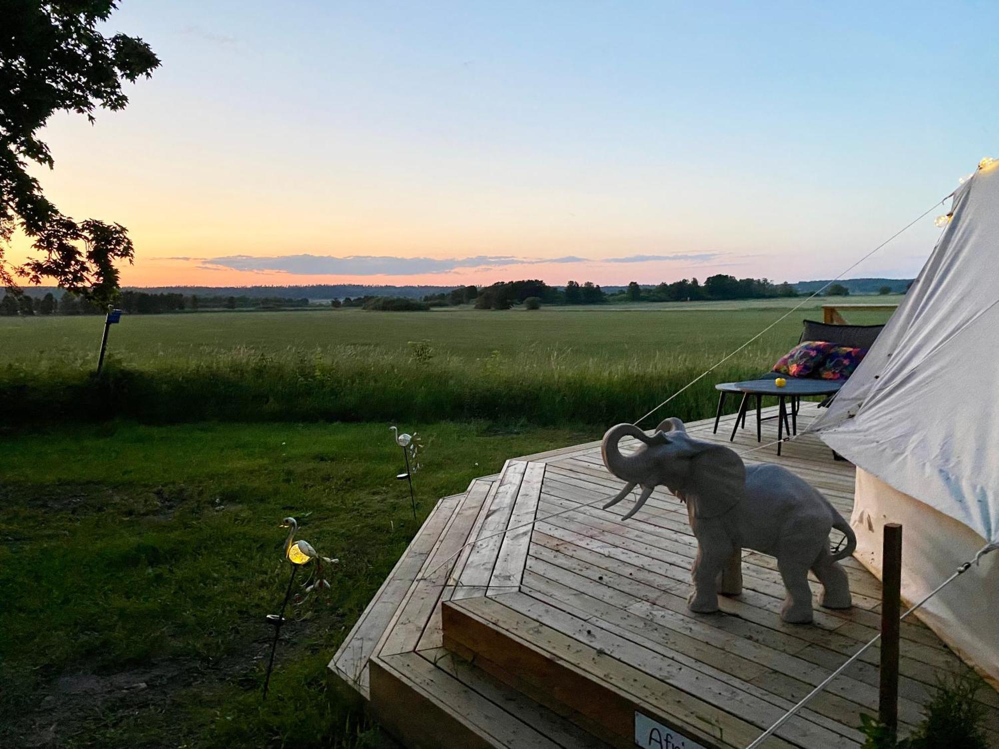 Soerby Glamping Hotel Klockrike Bagian luar foto