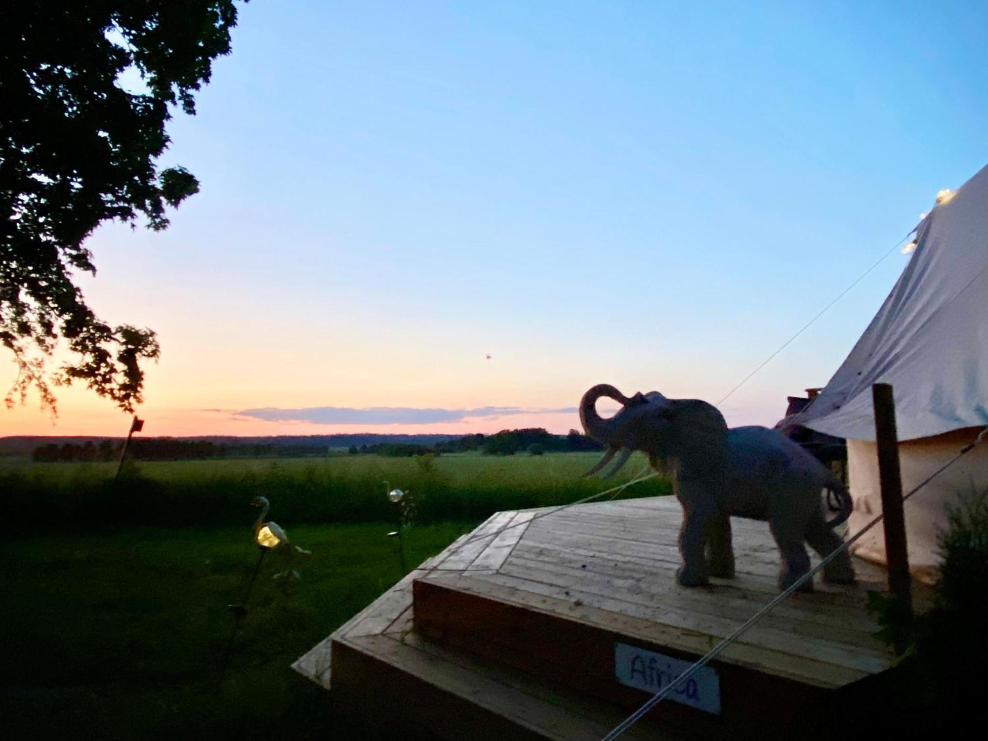 Soerby Glamping Hotel Klockrike Bagian luar foto
